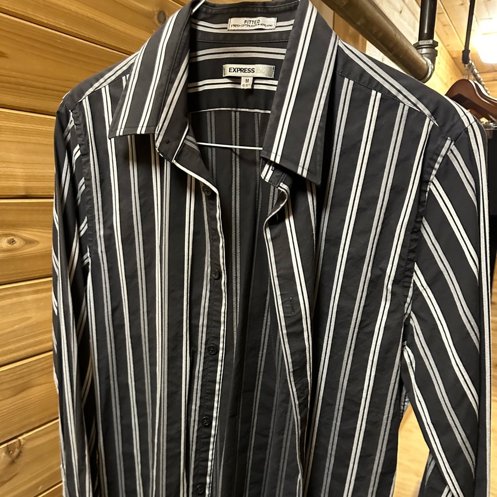 Express slim fit medium 15-15 1/2 neck dress shirt